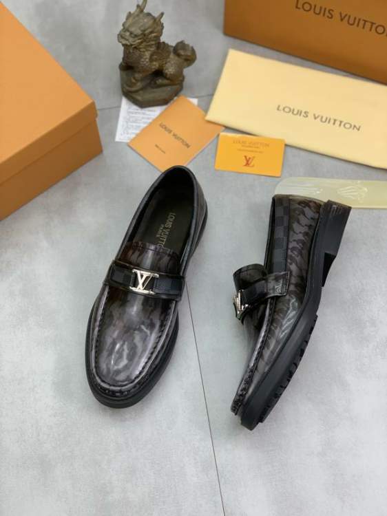 Picture of Louis Vuitton Shoes _SKULVsz38-45mnf40313904
